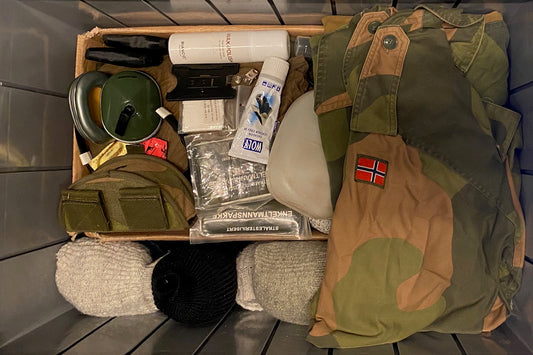 Millitæruniform og utstyr